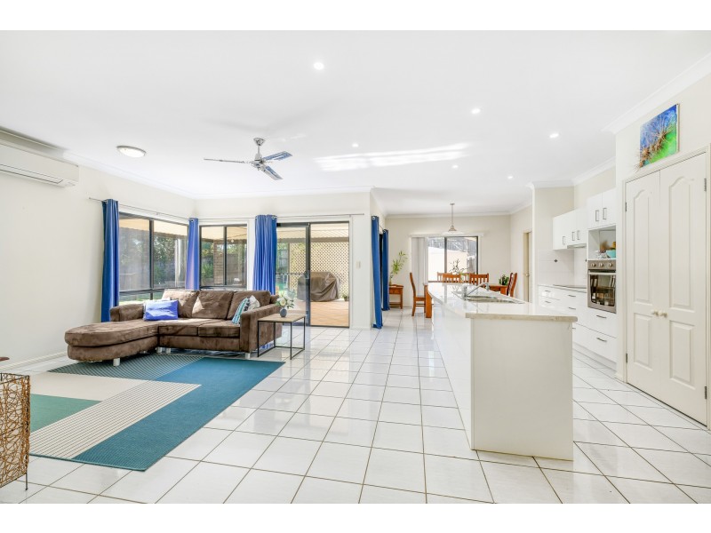 30 Samuel Place, Mooloolah Valley QLD 4553