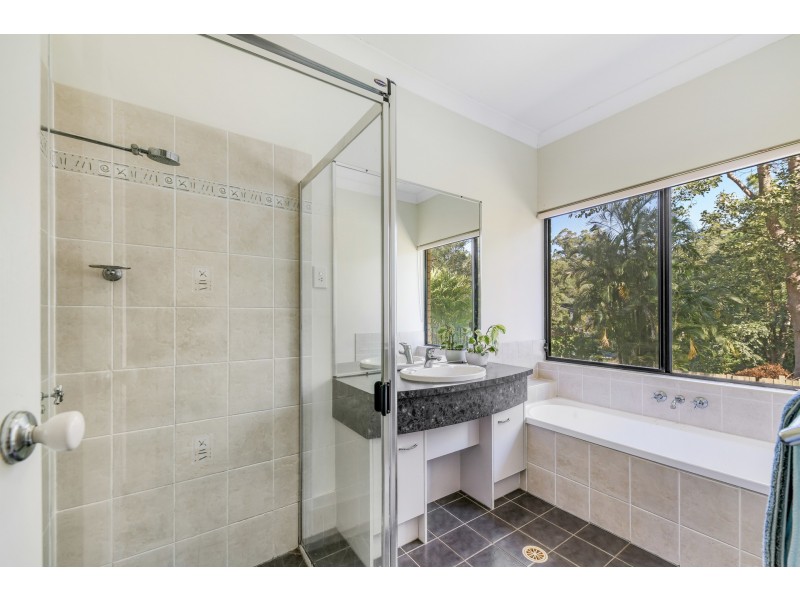 30 Samuel Place, Mooloolah Valley QLD 4553