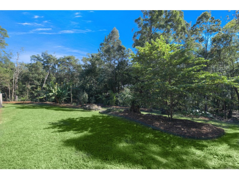 30 Samuel Place, Mooloolah Valley QLD 4553