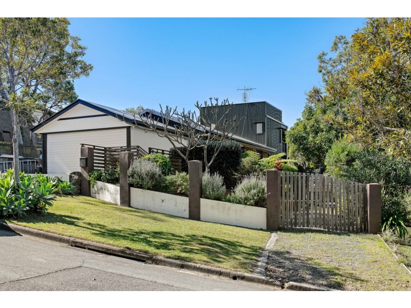 1 Kestrel Street, Aroona QLD 4551