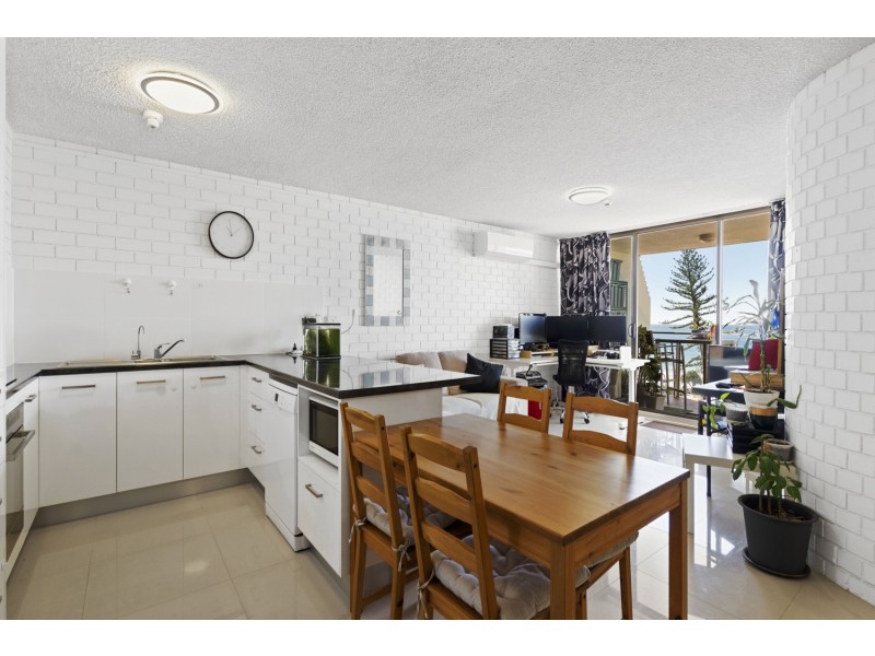 19/156-158 Alexandra Parade, Alexandra Headland QLD 4572