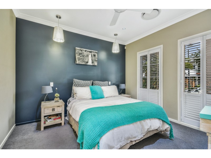 8 Feather Court, Birtinya QLD 4575