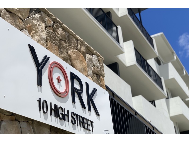 19/10-12 High Street, Sippy Downs QLD 4556