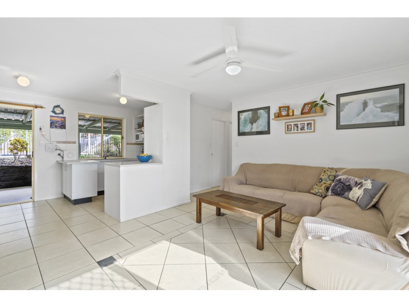 6 Cascade Drive, Yandina QLD 4561