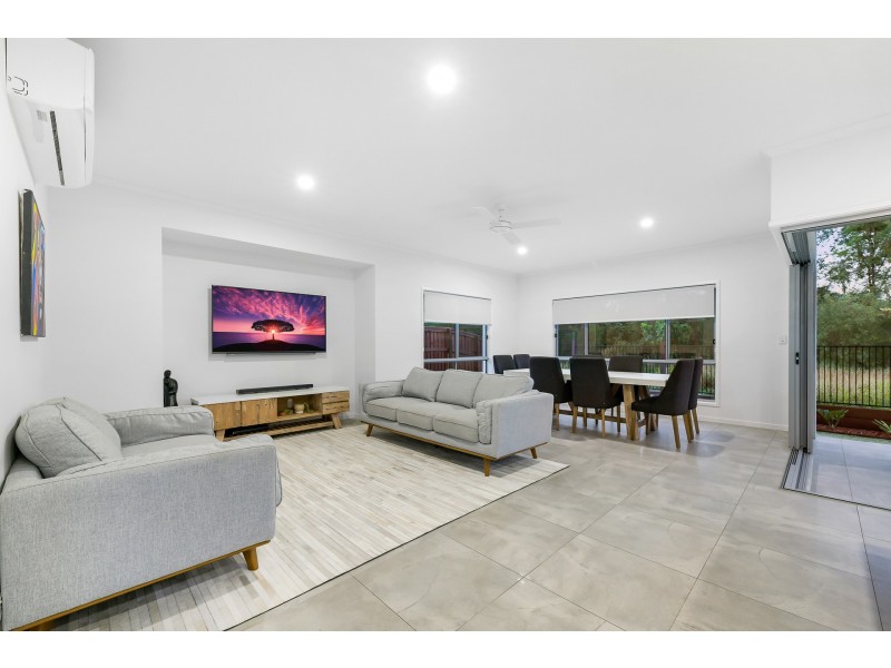 6 Creekside Circuit, Nambour QLD 4560