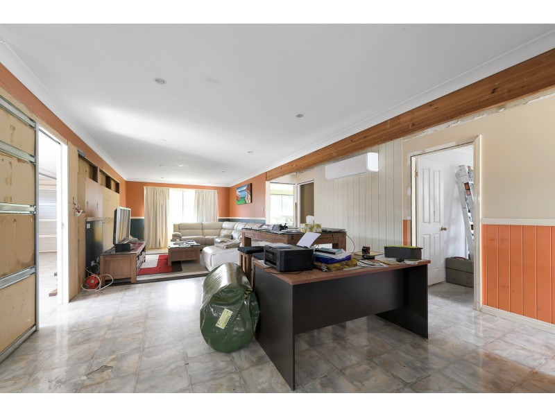 12 Paget Street, Mooloolah Valley QLD 4553