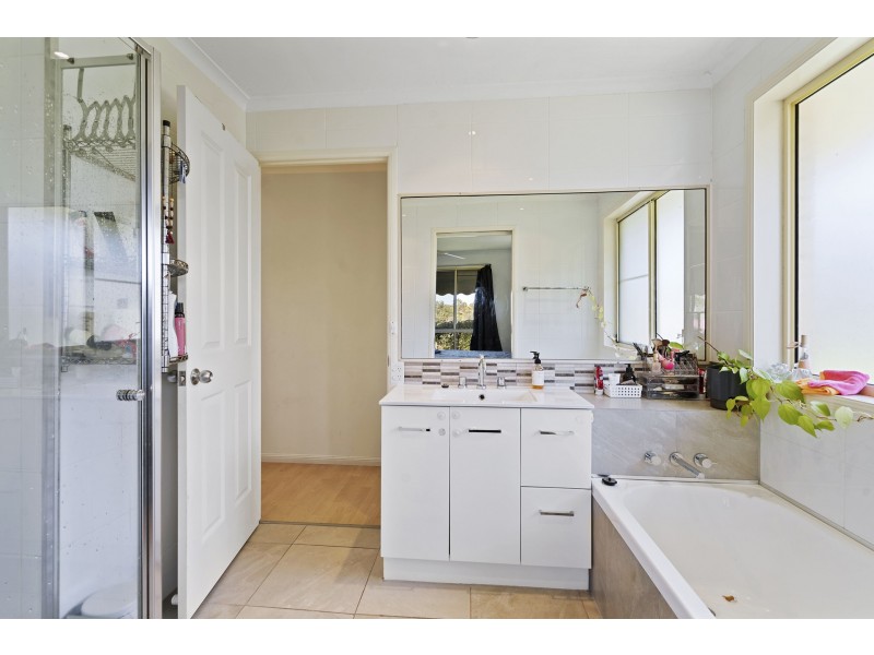 5 Birdwood Street, Burnside QLD 4560