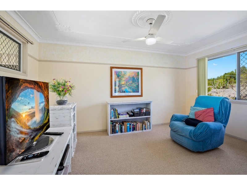 111 Winston Road, Palmwoods QLD 4555