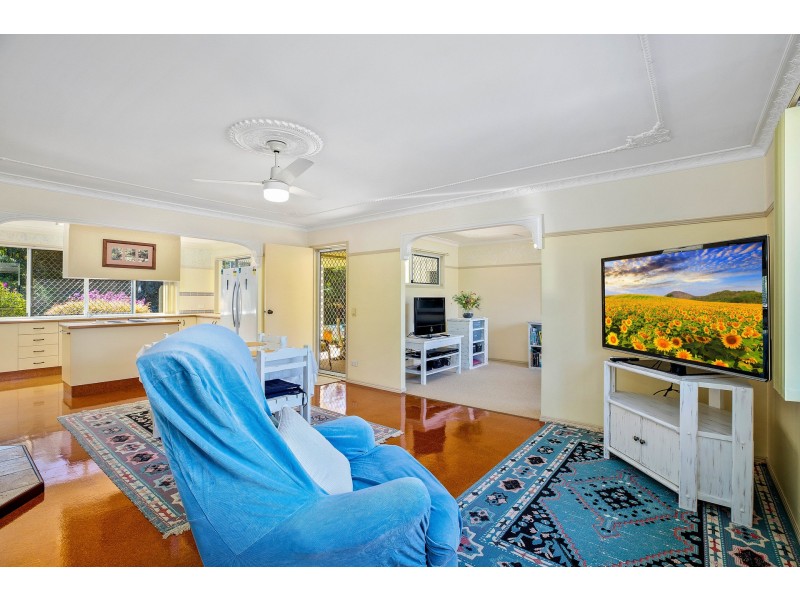 111 Winston Road, Palmwoods QLD 4555