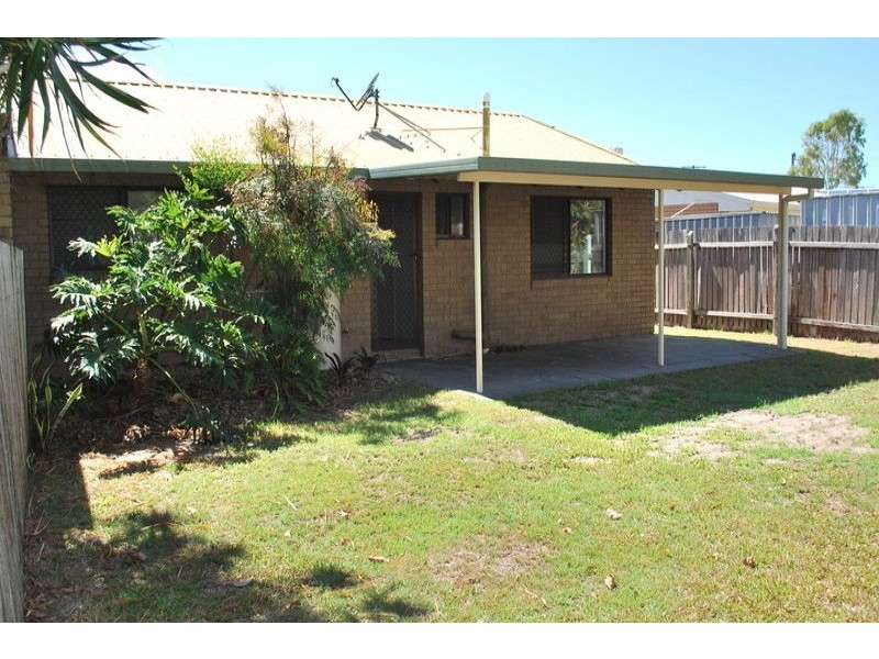 1/4 Adelong Crescent, Buddina QLD 4575