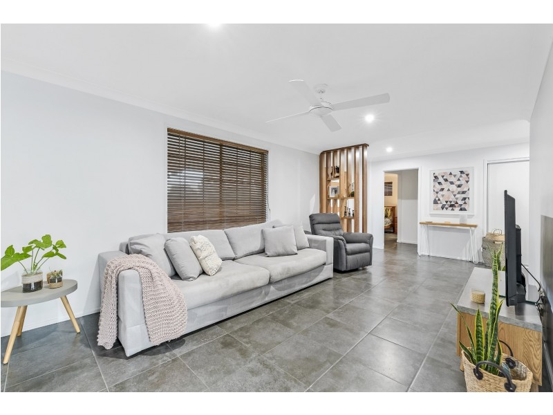 3 Forest Court, Aroona QLD 4551