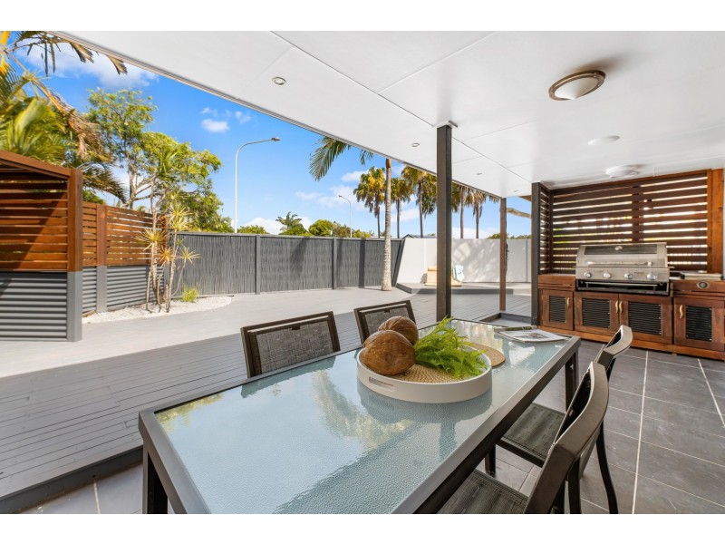 11 Sardinia Place, Parrearra QLD 4575