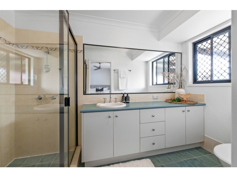 11 Sardinia Place, Parrearra QLD 4575