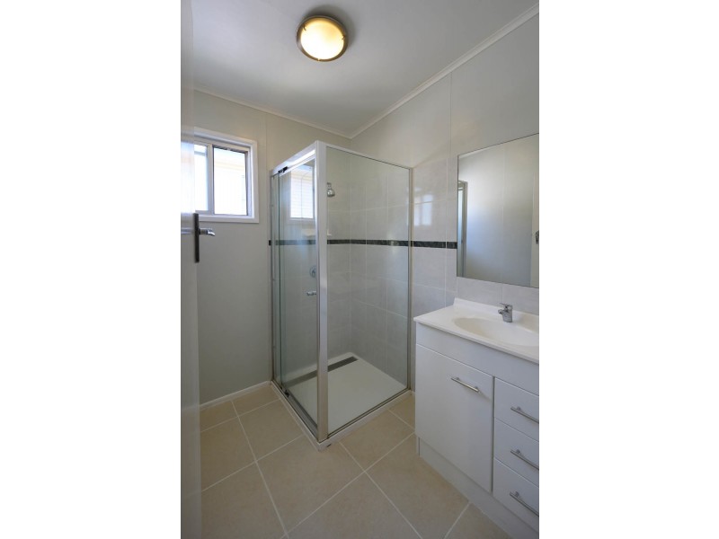 341 Whites Road, Lota QLD 4179