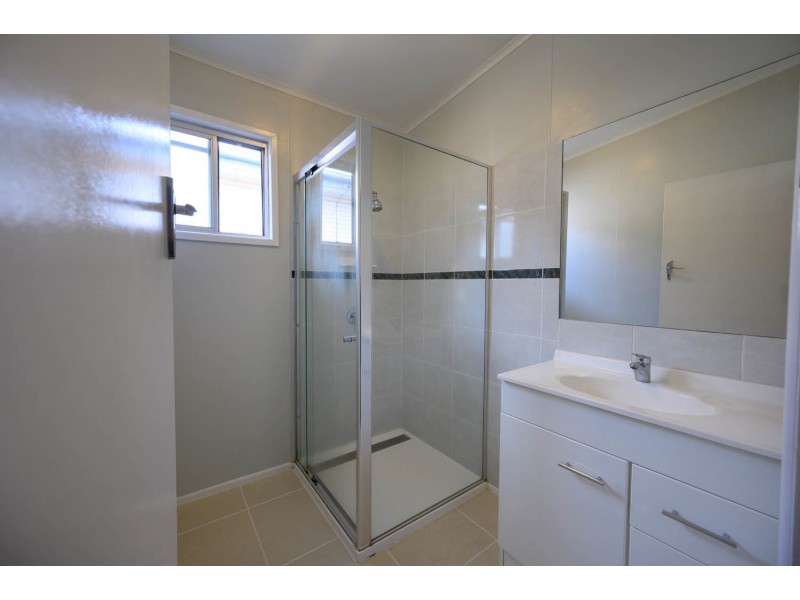 341 Whites Road, Lota QLD 4179