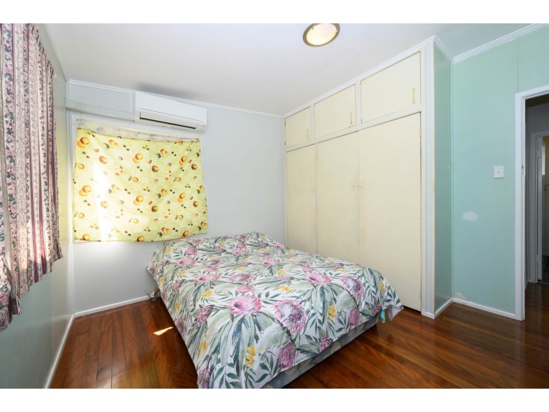 341 Whites Road, Lota QLD 4179