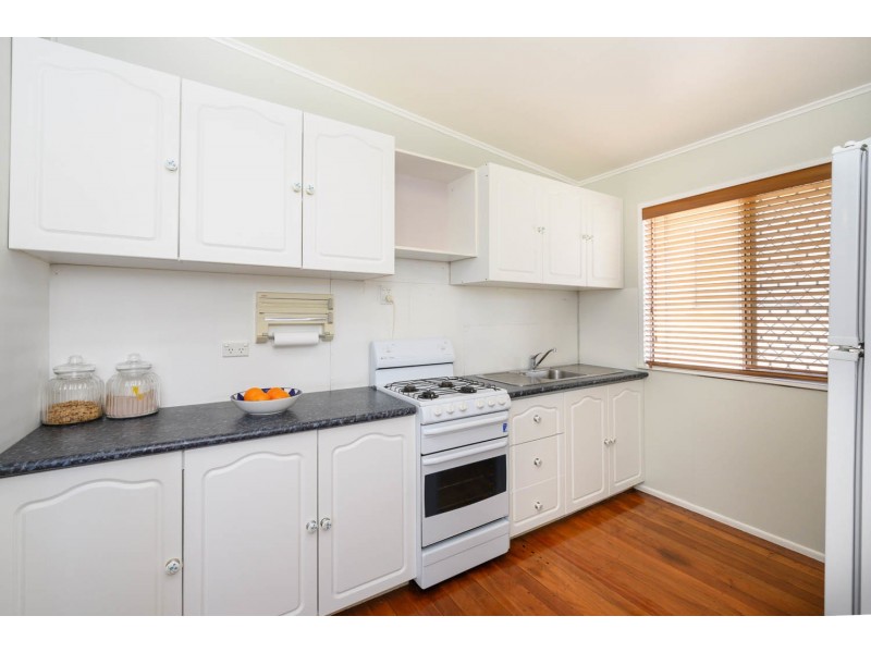 341 Whites Road, Lota QLD 4179