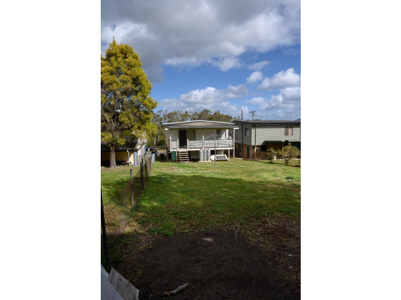 341 Whites Road, Lota QLD 4179