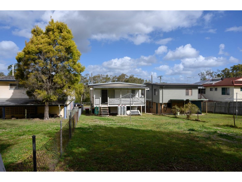 341 Whites Road, Lota QLD 4179