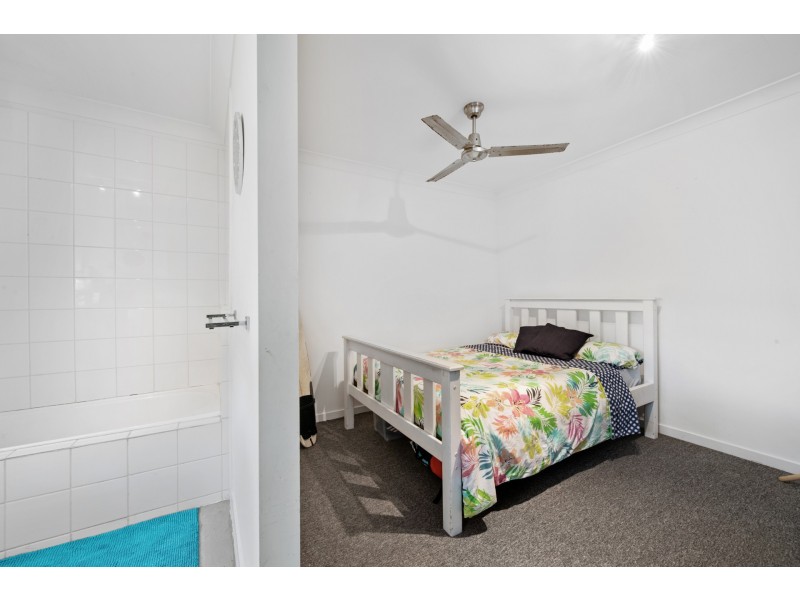 5 Sutherland Street, Dicky Beach QLD 4551