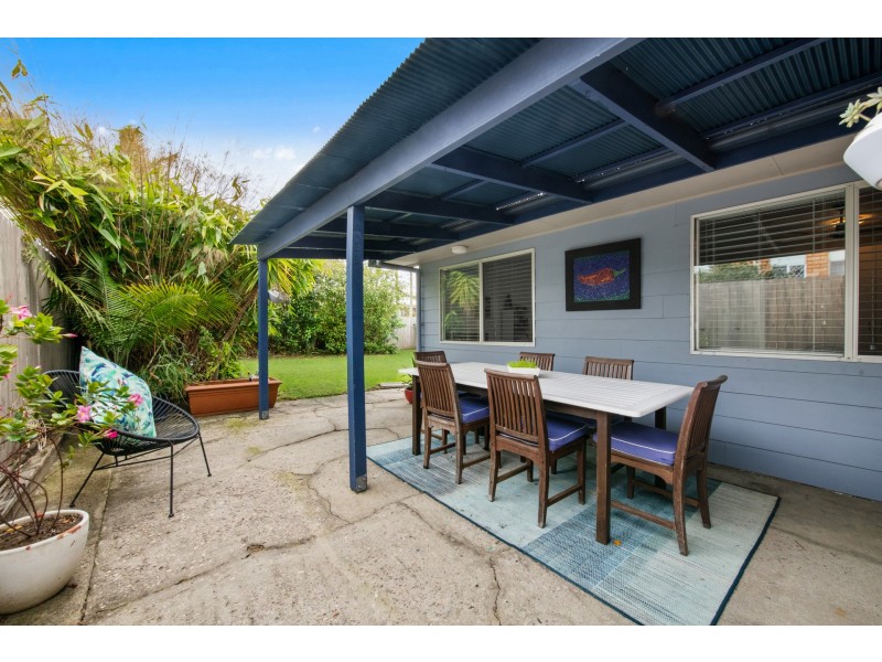 5 Sutherland Street, Dicky Beach QLD 4551