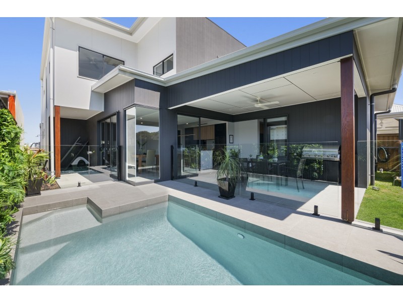 4 Switchfoot Street, Bokarina QLD 4575