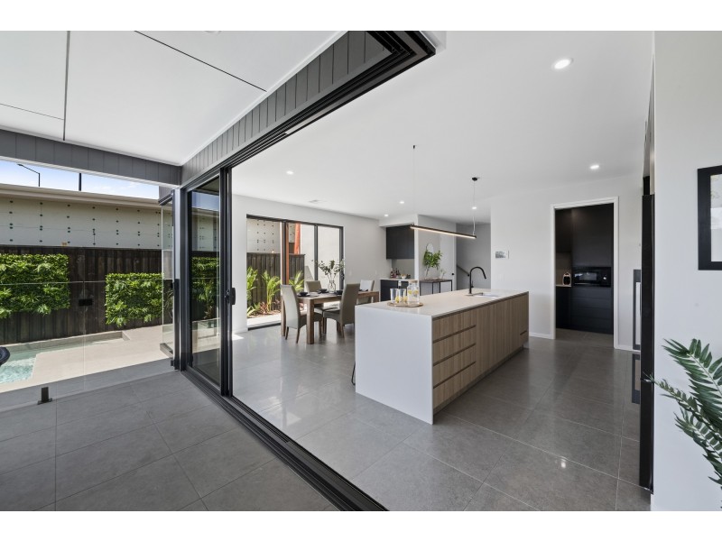 4 Switchfoot Street, Bokarina QLD 4575