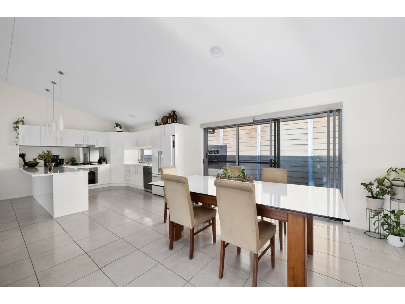 10  Emma Perren Drive, Nambour QLD 4560