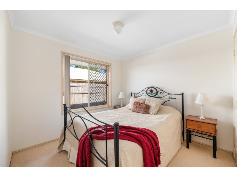 6 Hakea Court, Mountain Creek QLD 4557