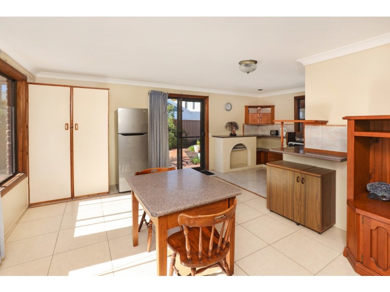 8  Awinya Court, Minyama QLD 4575