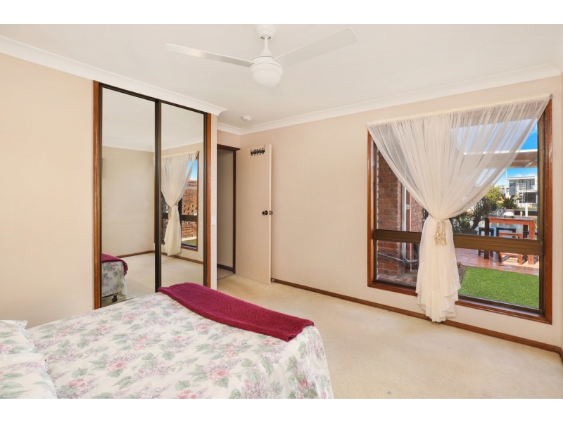 8  Awinya Court, Minyama QLD 4575