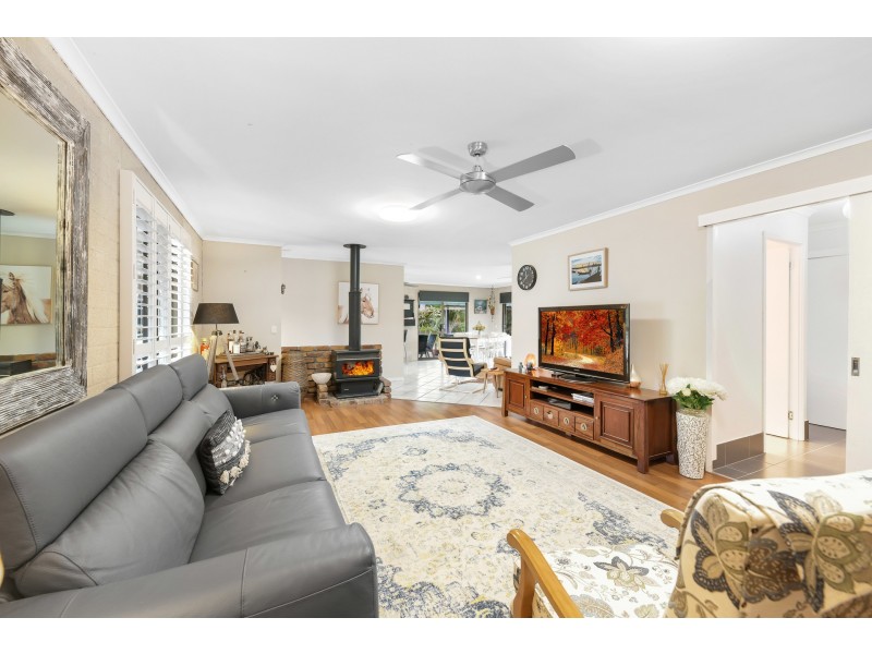 59 Mooloolah Meadows Drive, Mooloolah Valley QLD 4553