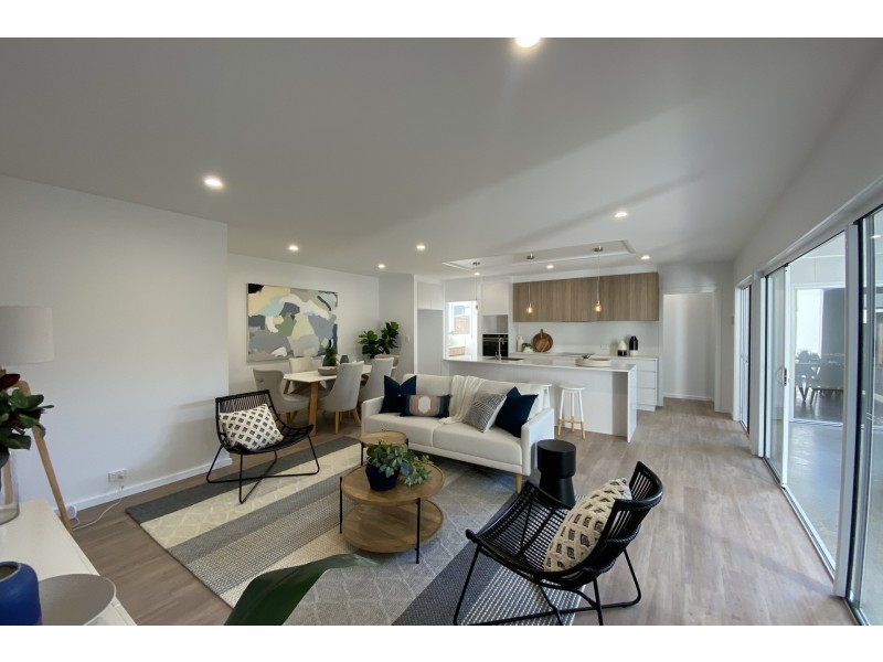 14 Tailslide Crescent, Bokarina QLD 4575