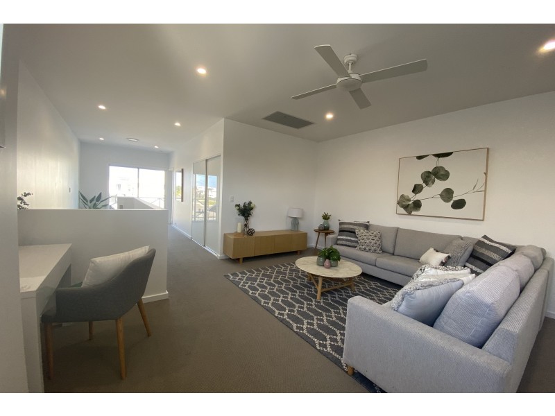 14 Tailslide Crescent, Bokarina QLD 4575