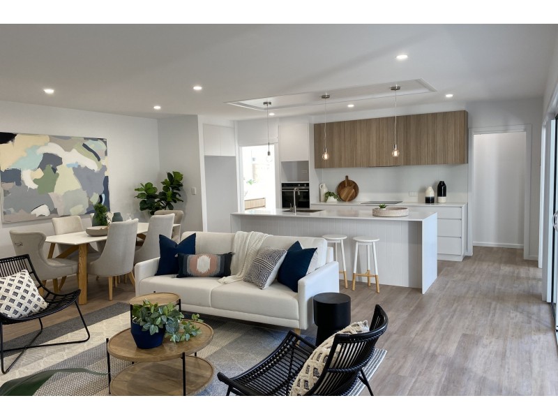 14 Tailslide Crescent, Bokarina QLD 4575