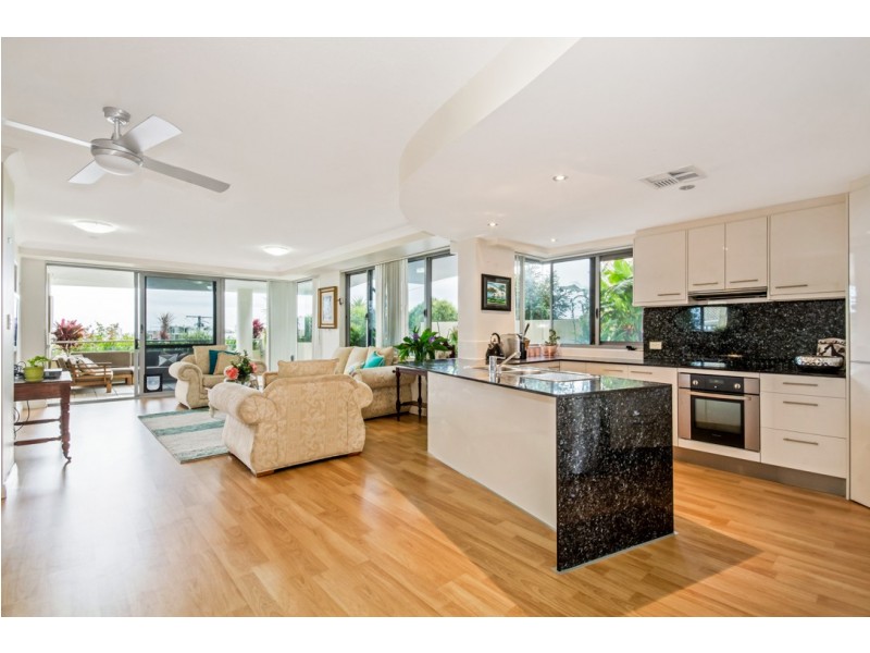 2/32 Saltair Street, Kings Beach QLD 4551