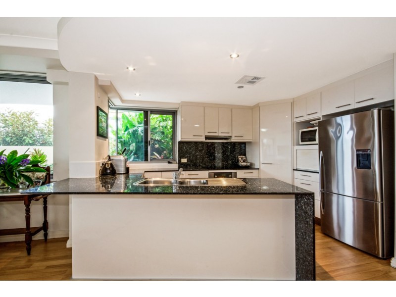 2/32 Saltair Street, Kings Beach QLD 4551