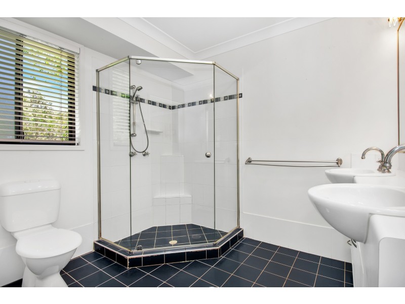 18 High Park Crescent, Little Mountain QLD 4551