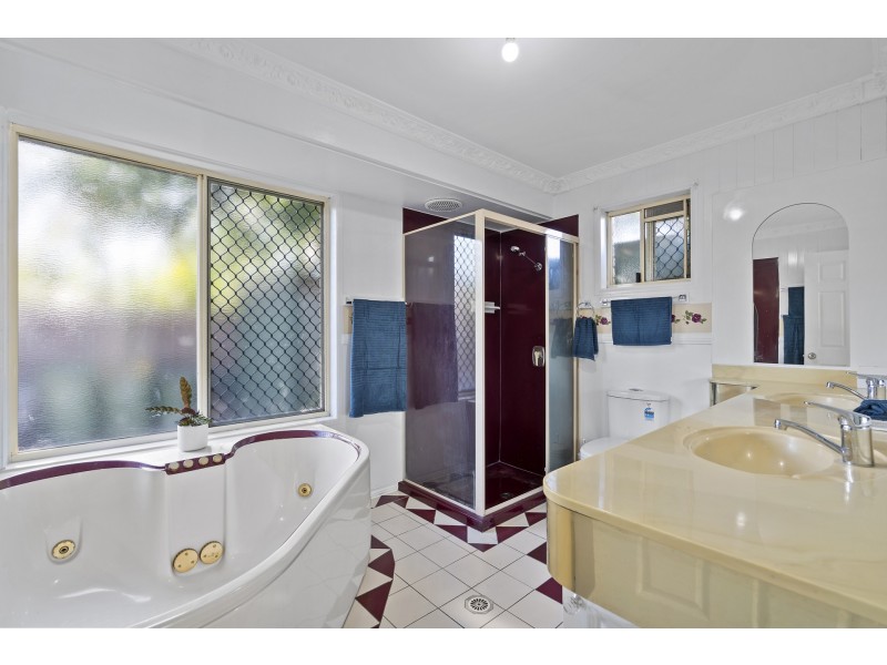 6 Bellbird Court, Wurtulla QLD 4575