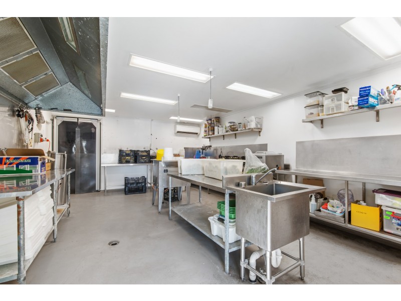 1/8 Bonanza Court, Marcoola QLD 4564