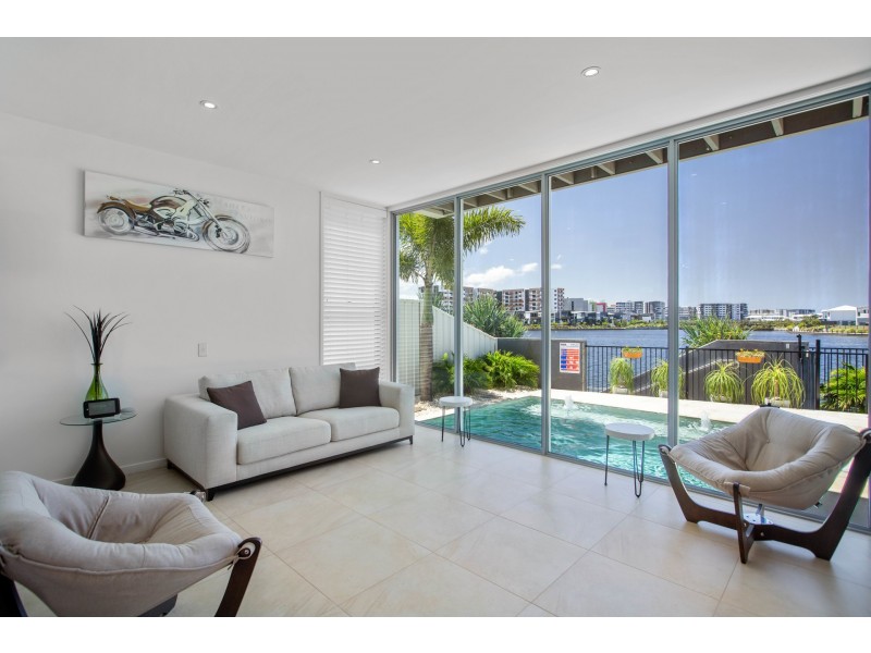 16 Buruwang Street, Birtinya QLD 4575