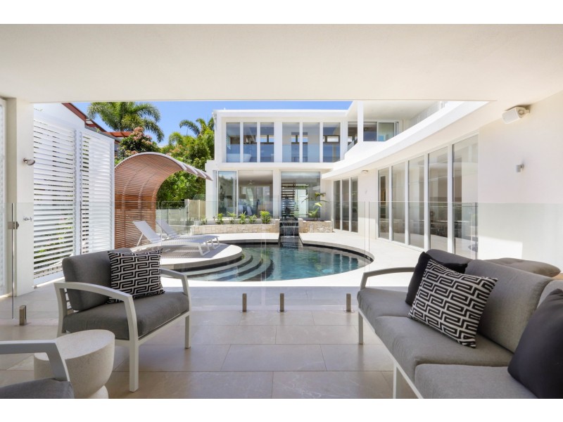 56 George Street, Alexandra Headland QLD 4572