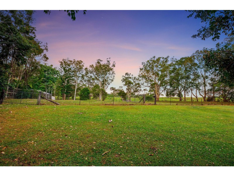23 Woodland Place, Dulong QLD 4560