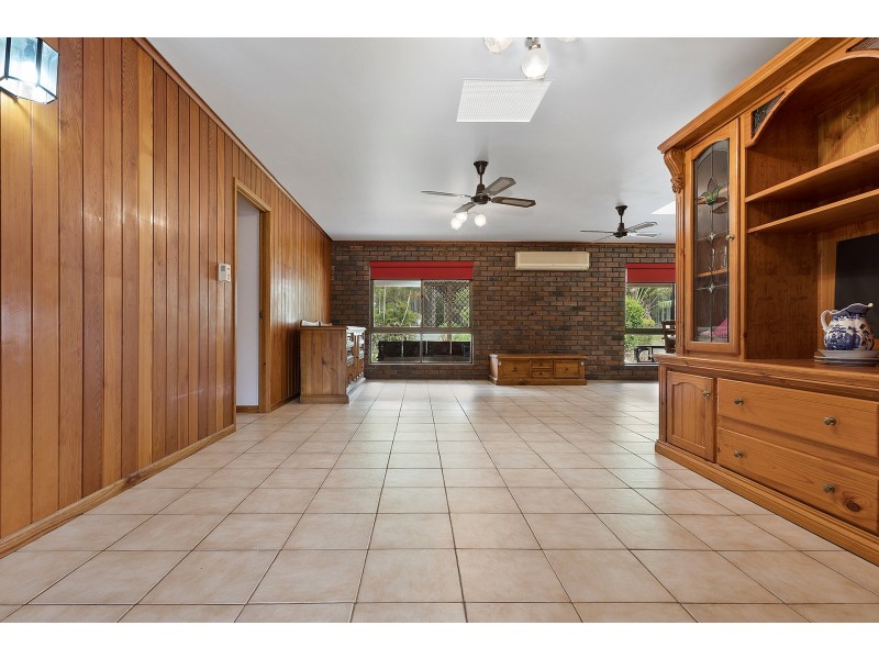 38 Johnston Road, Glass House Mountains QLD 4518