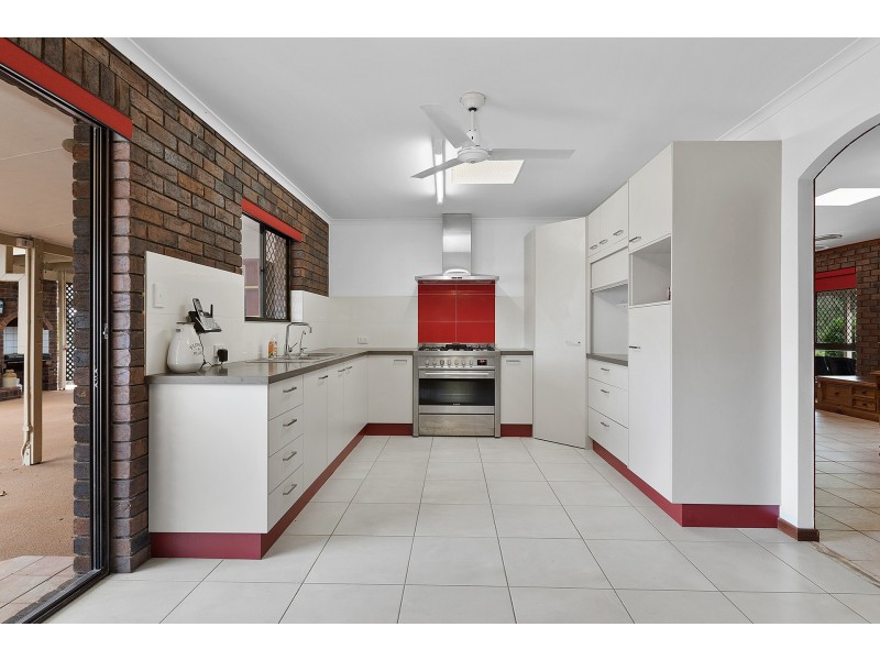 38 Johnston Road, Glass House Mountains QLD 4518