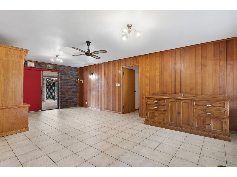 38 Johnston Road, Glass House Mountains QLD 4518