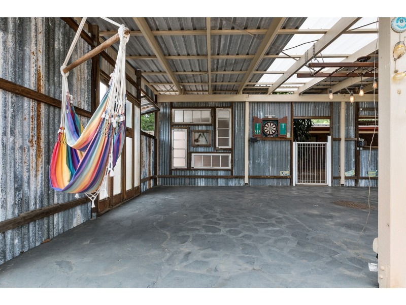 38 Johnston Road, Glass House Mountains QLD 4518