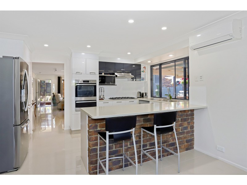 5 Correa Place, Mooloolaba QLD 4557