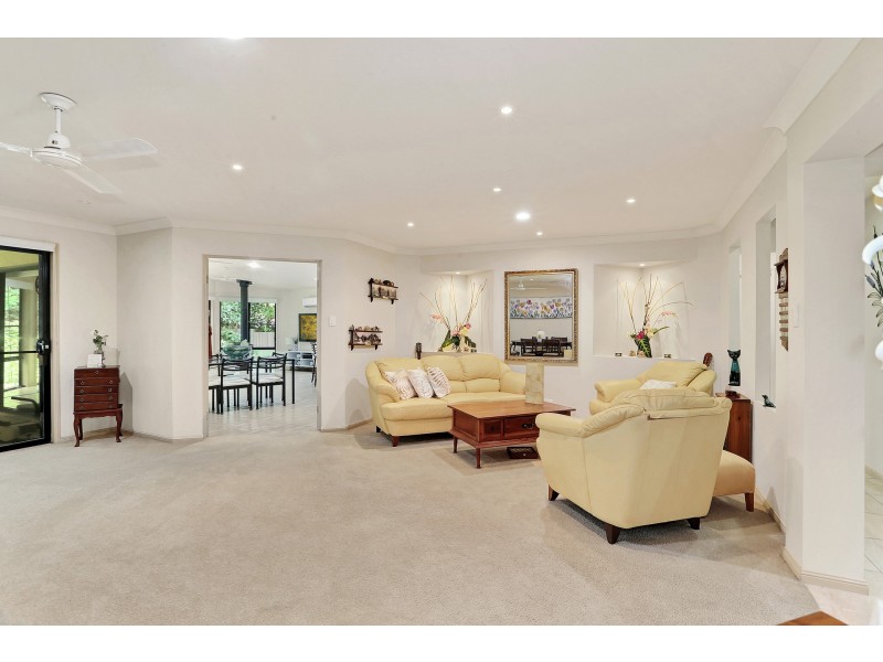 1 Greentree Place, Doonan QLD 4562