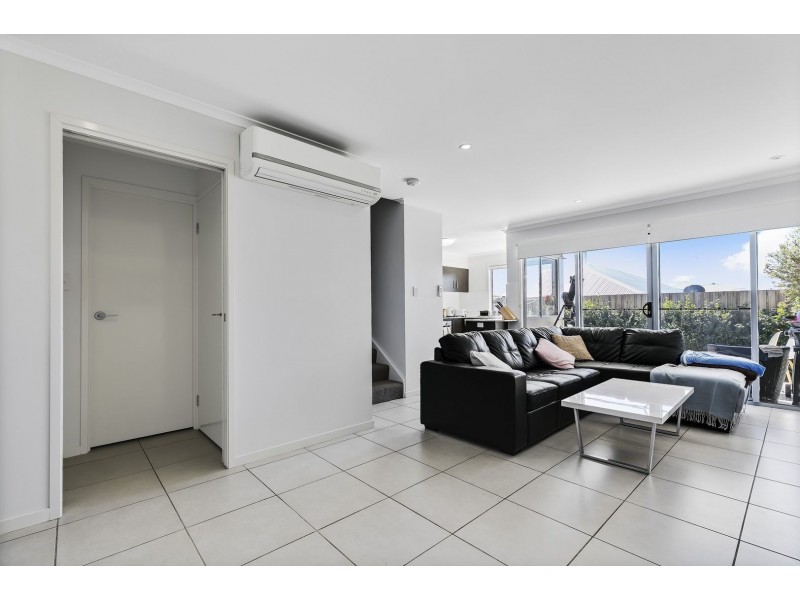 9/11 Crayfish Street, Mountain Creek QLD 4557